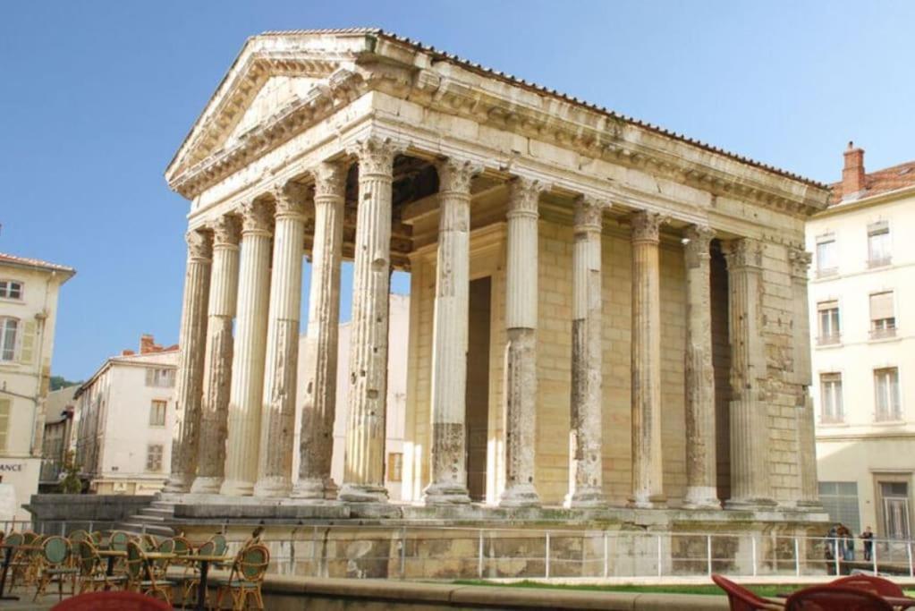 Апартаменти Les Loges De Bacchus L'Epicurieux Chonas-l'Amballan Екстер'єр фото